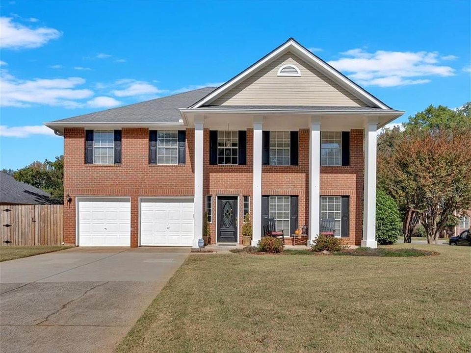 1st image of 3745 Misty Wood Dr NW