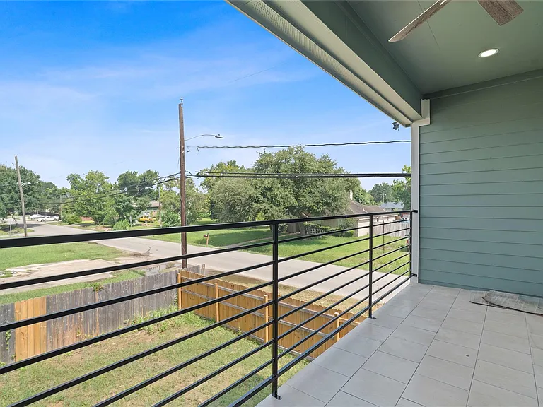 8027 Virgil St — Photo 34