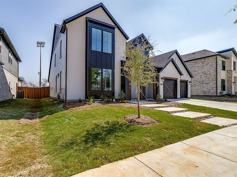 1st image of 133 Paxton Cir
