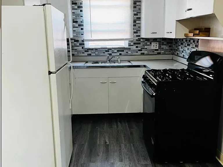 37 Eagan Dr #3 — Photo 2