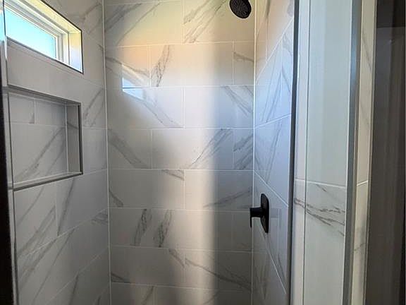 4th image of 1717 Monaco Dr #3