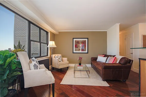 Sold by Oxford Property Group | media 13