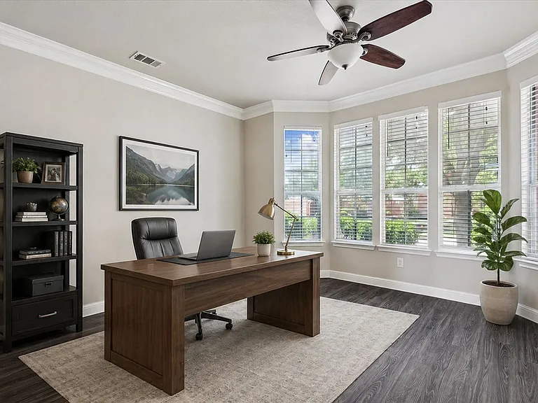 708 San Antonio Trl — Photo 4