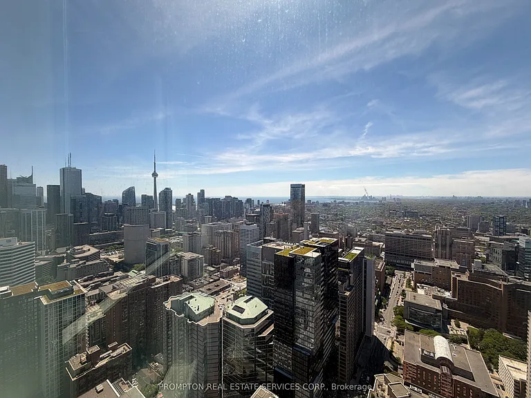 386 Yonge St #5510 — Photo 9