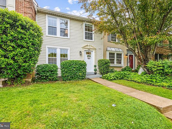2nd image of 7802 Fairborn Ct