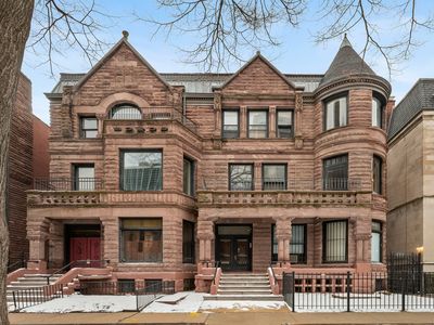 1515 N Dearborn Pkwy, Chicago, IL, 60610