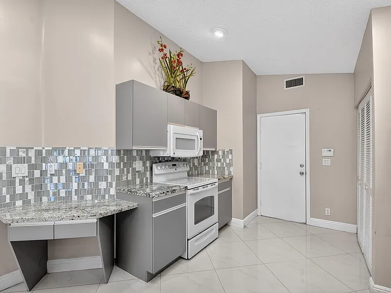 7891 Sailing Shores Ter — Photo 11
