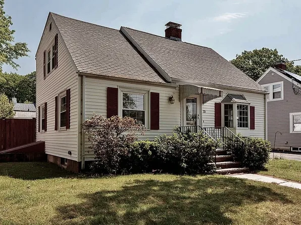 23 Rice Rd, Quincy, MA 02170