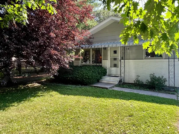 14 N Walnut St, Pesotum, IL 61863