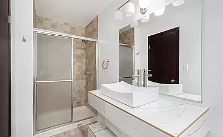Primary bath