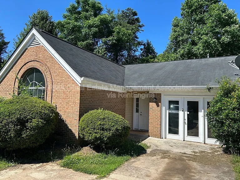 103 Waterford Way — Photo 1