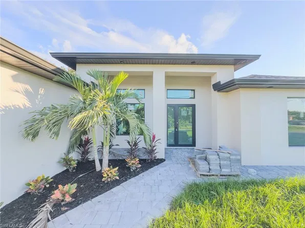 3721 25th ST SW, LEHIGH ACRES, FL 33976