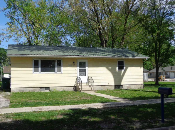 512 8th Ave SW, Independence, IA 50644