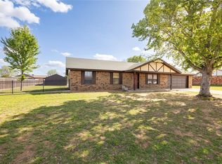 104 Sadie Ln, Sayre, OK 73662