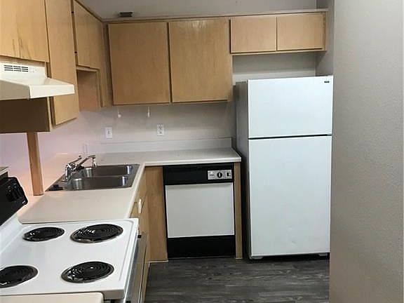 4th image of 624 N Oakland Ave #2