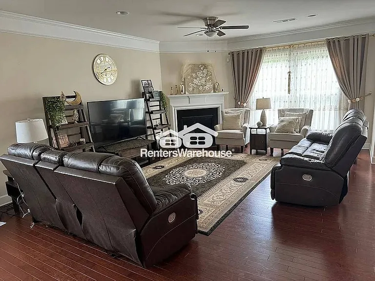 1025 Applegate Dr — Photo 9