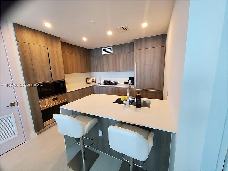 17550 Collins Ave #1403 — Photo 26