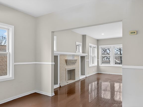 3rd image of 8005 S Blackstone Ave