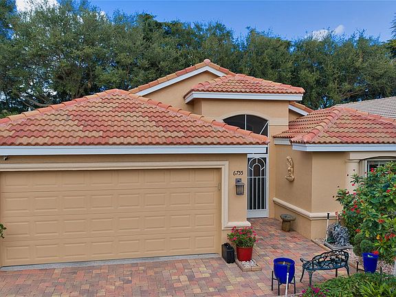 2nd image of 6755 Viale Elizabeth