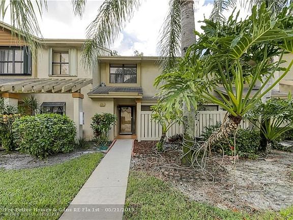 3rd image of 4797 NW 22nd St