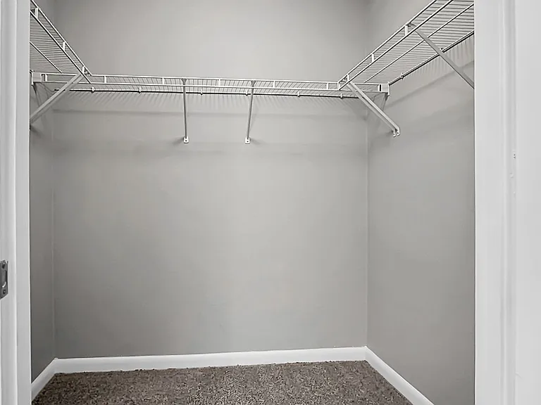 278 Alexandra Dr #2 — Photo 33