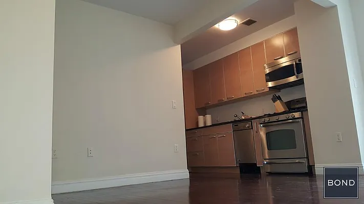 Rented by Bond New York | media 15