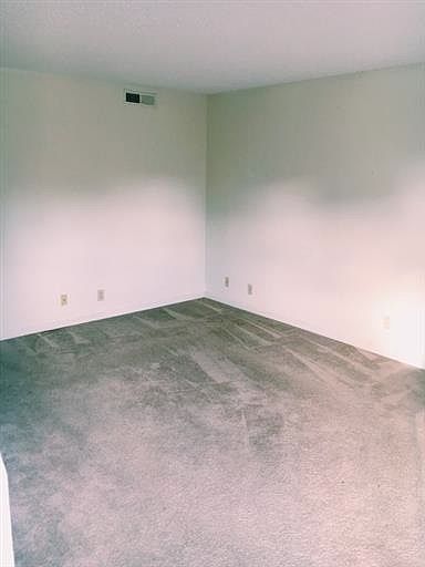 2nd image of 370 Peabody Dr