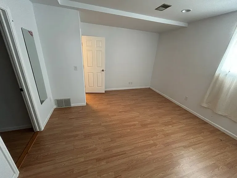 510 Cass St — Photo 18