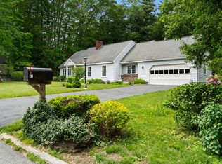 11 Dunbarton Dr, Nashua, NH 03063