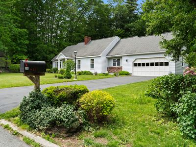 11 Dunbarton Drive, Nashua, NH, 03063