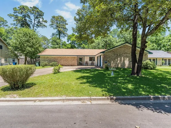 3333 Bent Bough Park, Huntsville, TX 77340