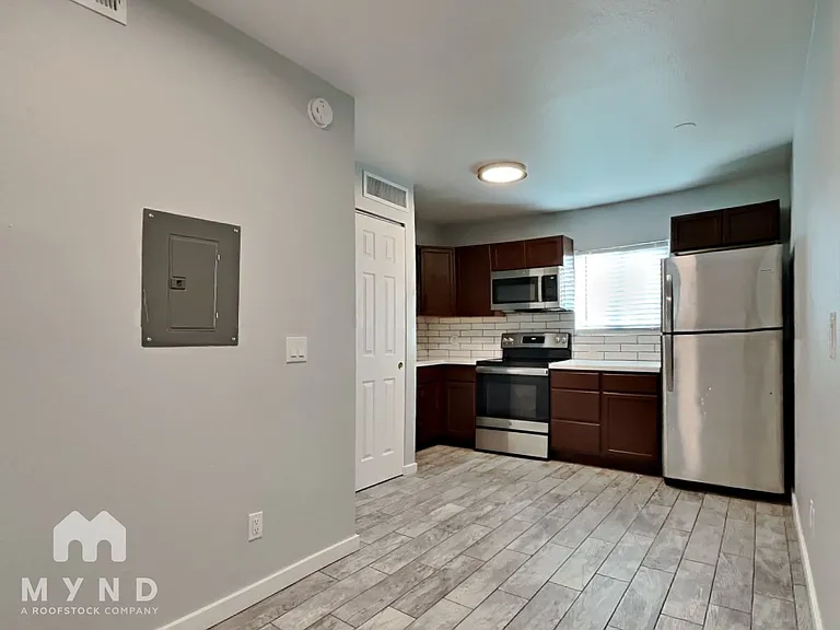 12707 W Tasha Dr #4 — Photo 3