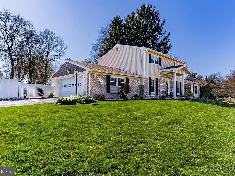 321 Lamp Post Ln, Camp Hill, PA 17011 | Zillow