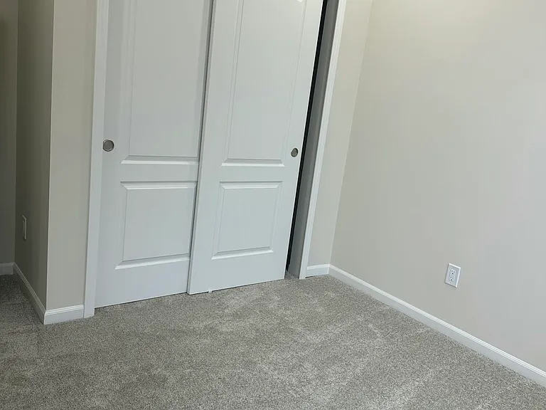 719 W Spaniel Dr — Photo 30