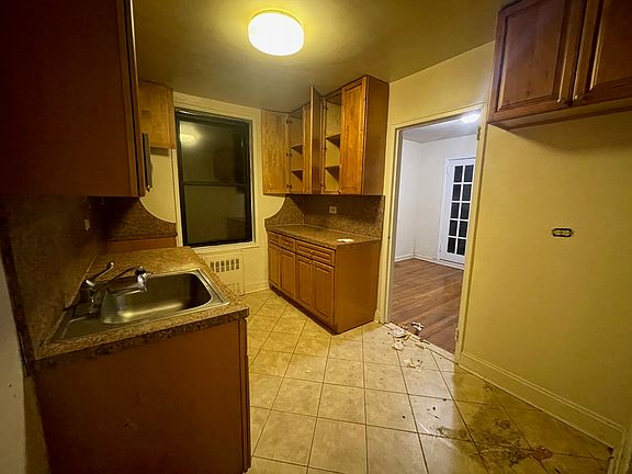 3rd image of 65-20 Booth St #2D