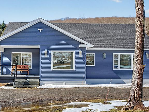 4th image of 731 E Handsome Brook Rd