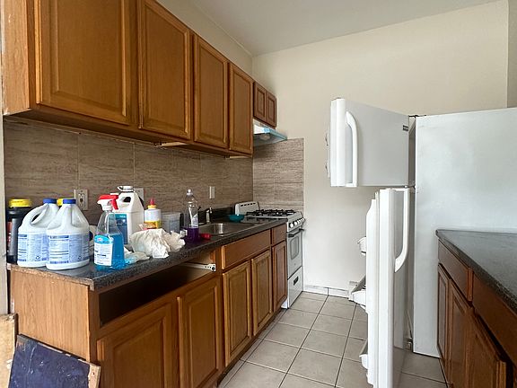 3rd image of 455 Jersey St #A