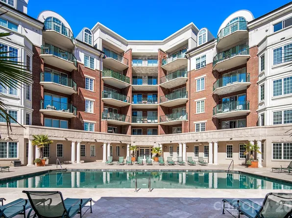 300 W 5th St APT 509, Charlotte, NC 28202