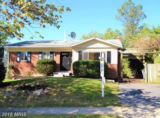 16 Maxim Ln, Rockville, MD 20852