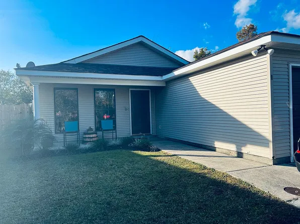 1 Camellia Trce, New Orleans, LA 70114