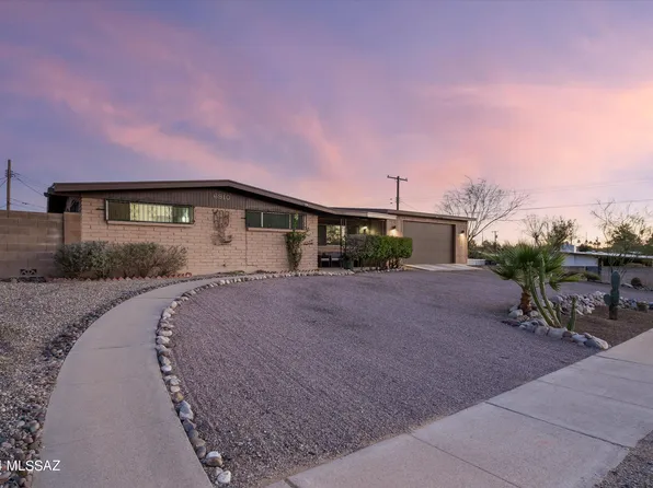 6910 E Luana Dr, Tucson, AZ 85710