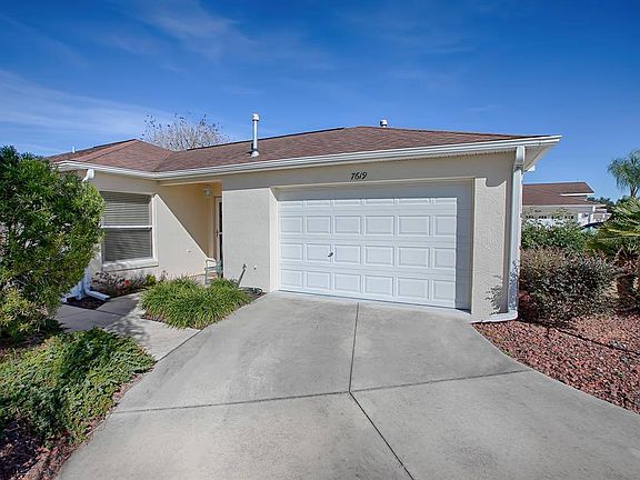 2nd image of 7619 SE 170th Longview Ln