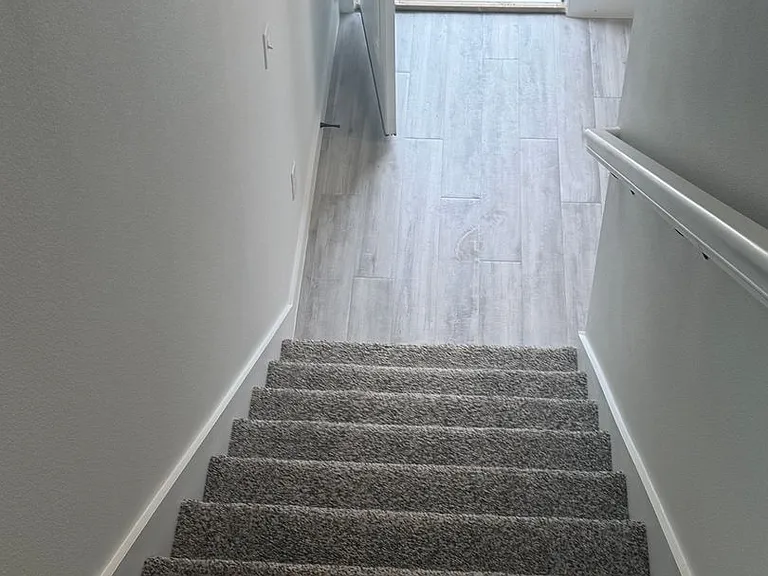 1021 States Ave — Photo 4