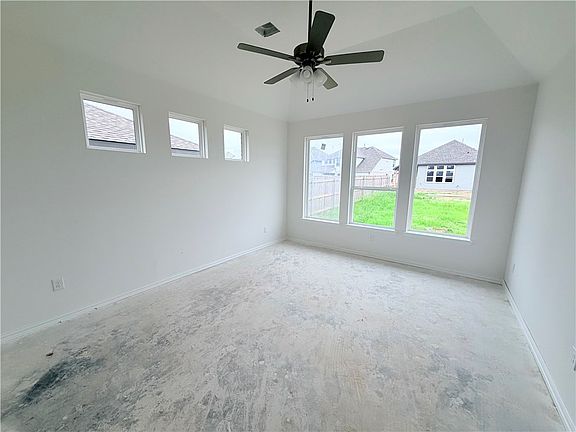 4th image of 6227 Greenville Dr