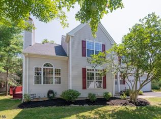 5 Hansom Rd, Basking Ridge, NJ 07920