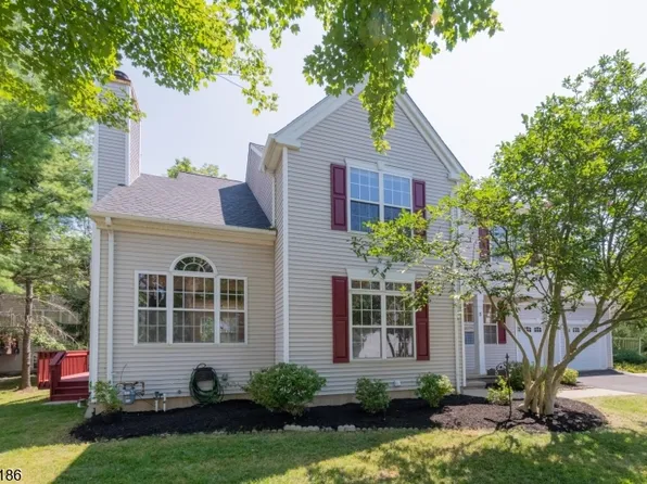 5 Hansom Rd, Basking Ridge, NJ 07920