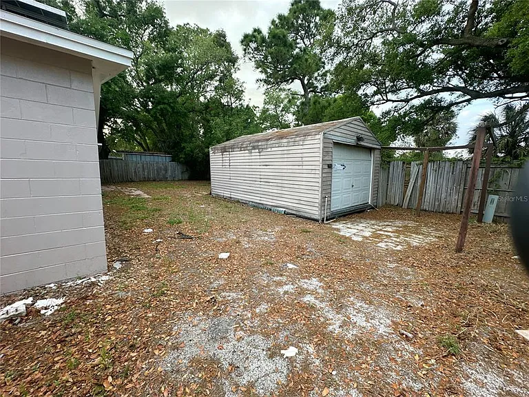 4421 Gandy Cir — Photo 48