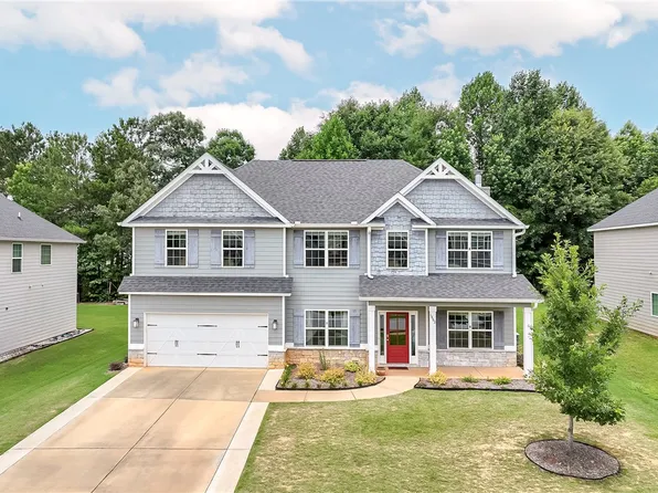 1862 Wildwood Dr, Opelika, AL 36804