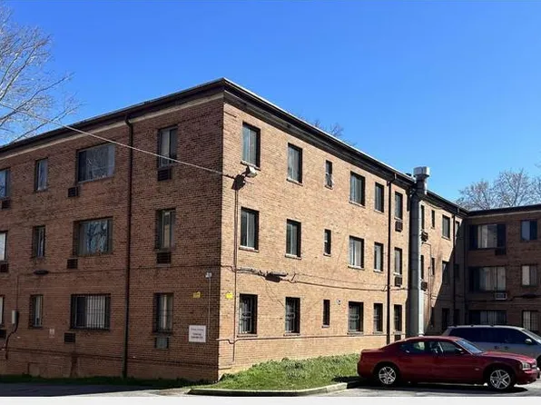4729 1st St SW APT 202, Washington, DC 20032