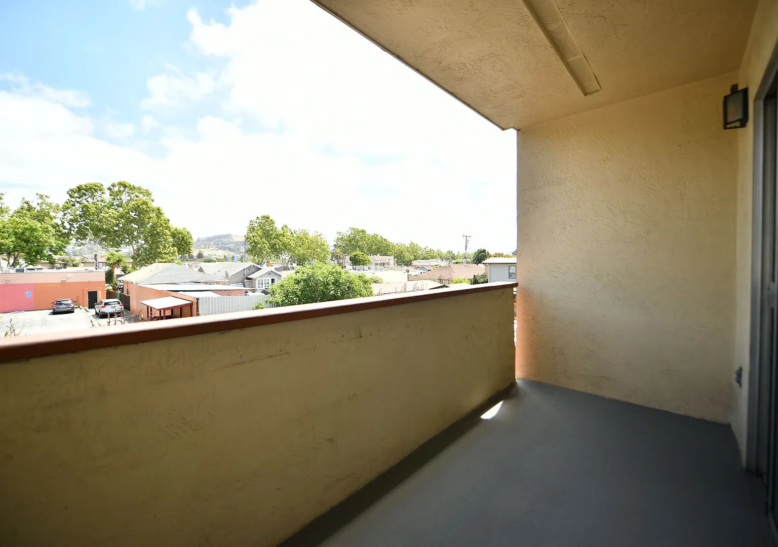 Thornton Manor Apartments — Photo 4